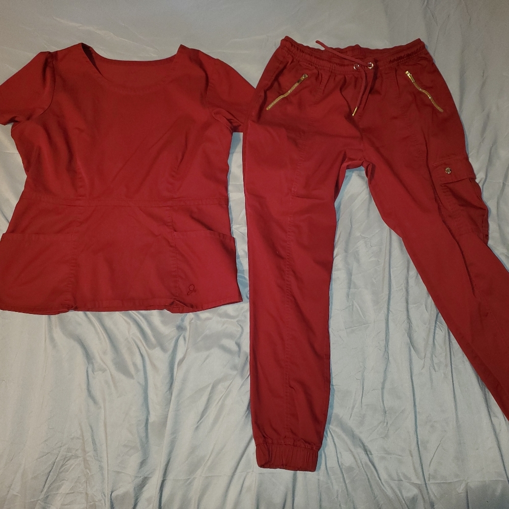 Jaanuu scrub set